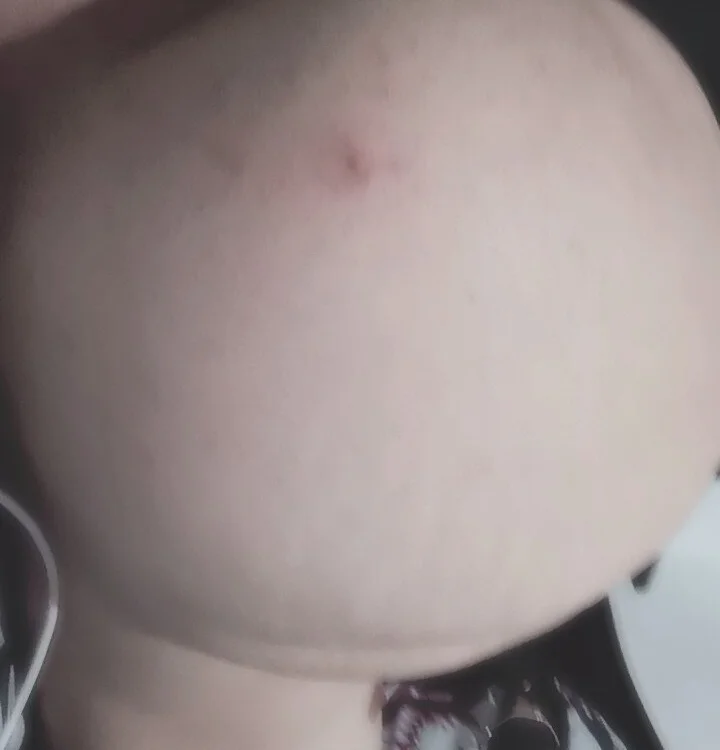 twinkholeeeeee's Offline Chat Room