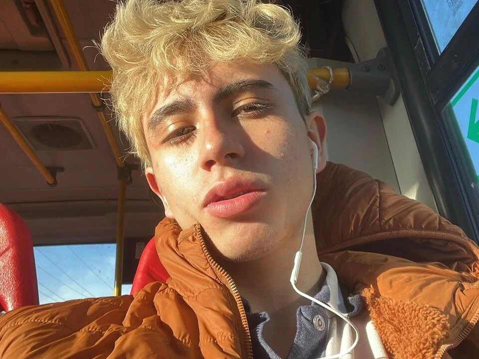 DanteObscura Offline XXX Chat