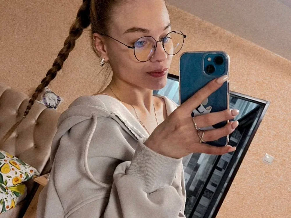 CedelKyngi's Offline XXX Chat