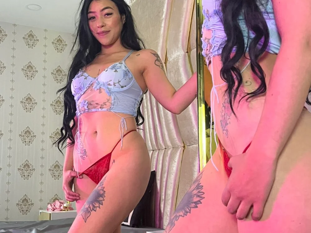 DAKOTA_SAKURA Offline XXX-chat