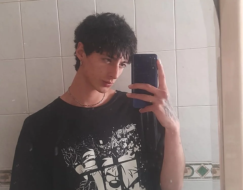 Kenny__hot's Offline XXX Chat