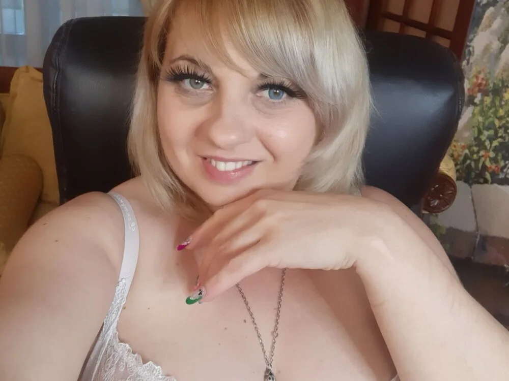 LanaSoftt's Offline XXX Chat