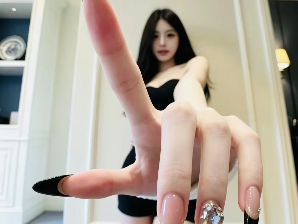 lucky-youyou's most recent online preview