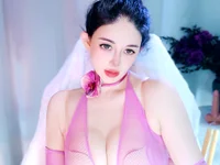 Model luoluobaby