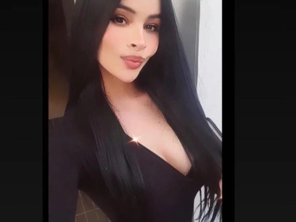 amelliacooper's Offline XXX Chat