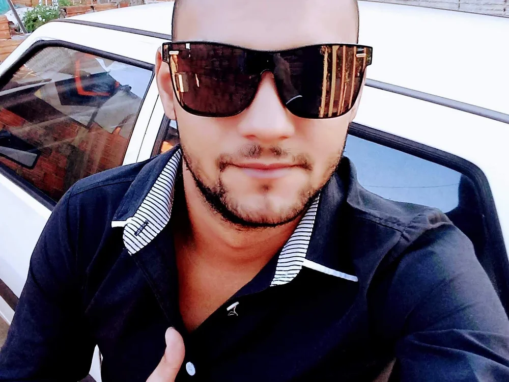 Victorvitinho29 offline chatrum