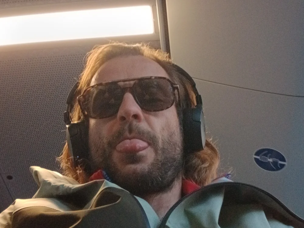 hungry_curiAss11 offline chatrum