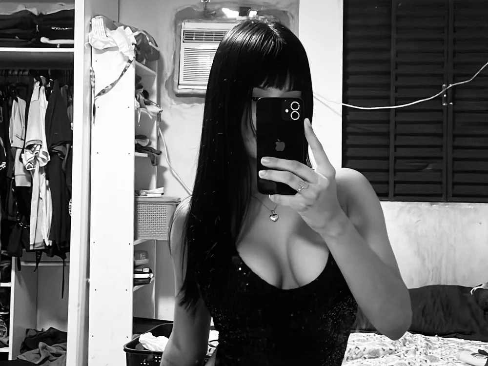 Naragomez's Offline XXX Chat