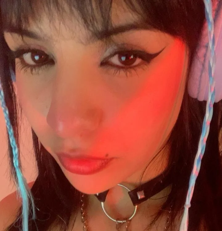 lolaaa_bunny1: онлайн-секс-чат