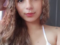 rosella_69's Offline Chat Room