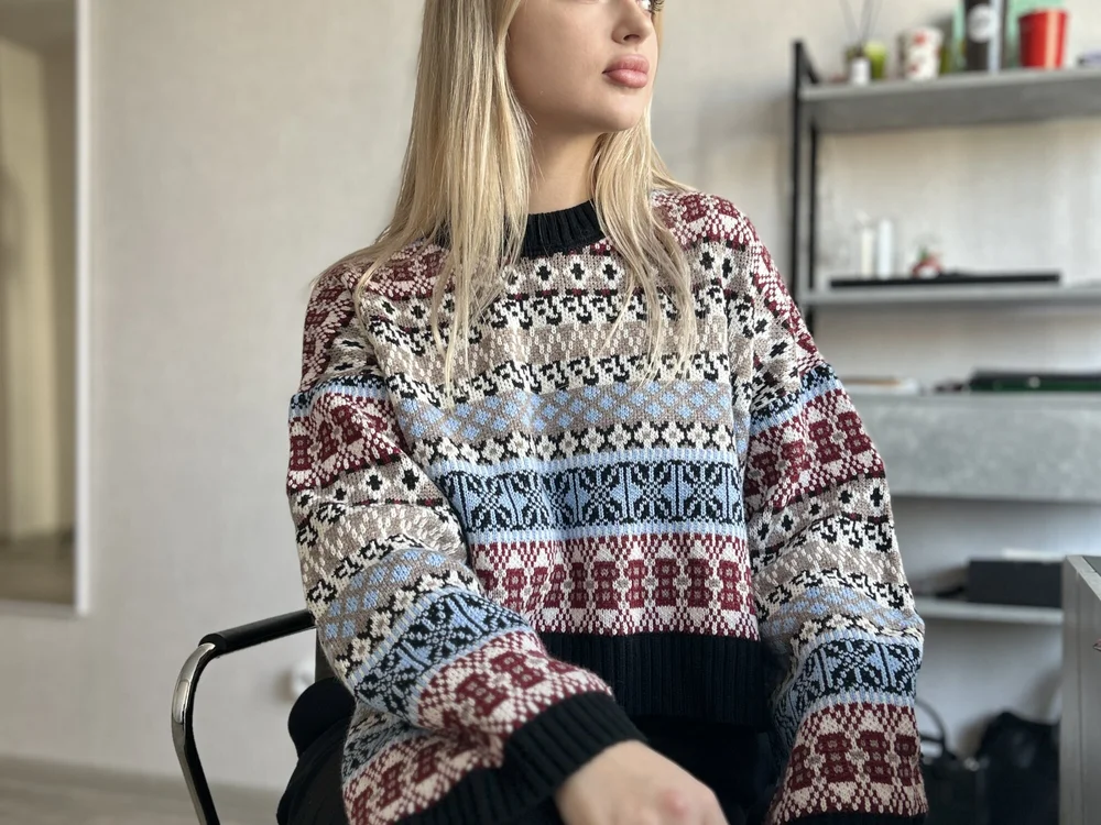 ChrissyEvans' Offline Chat Room