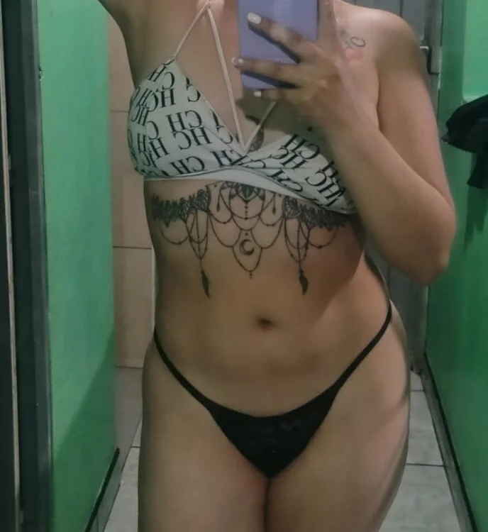 غرفة دردشة Emma_St_ دون اتصال