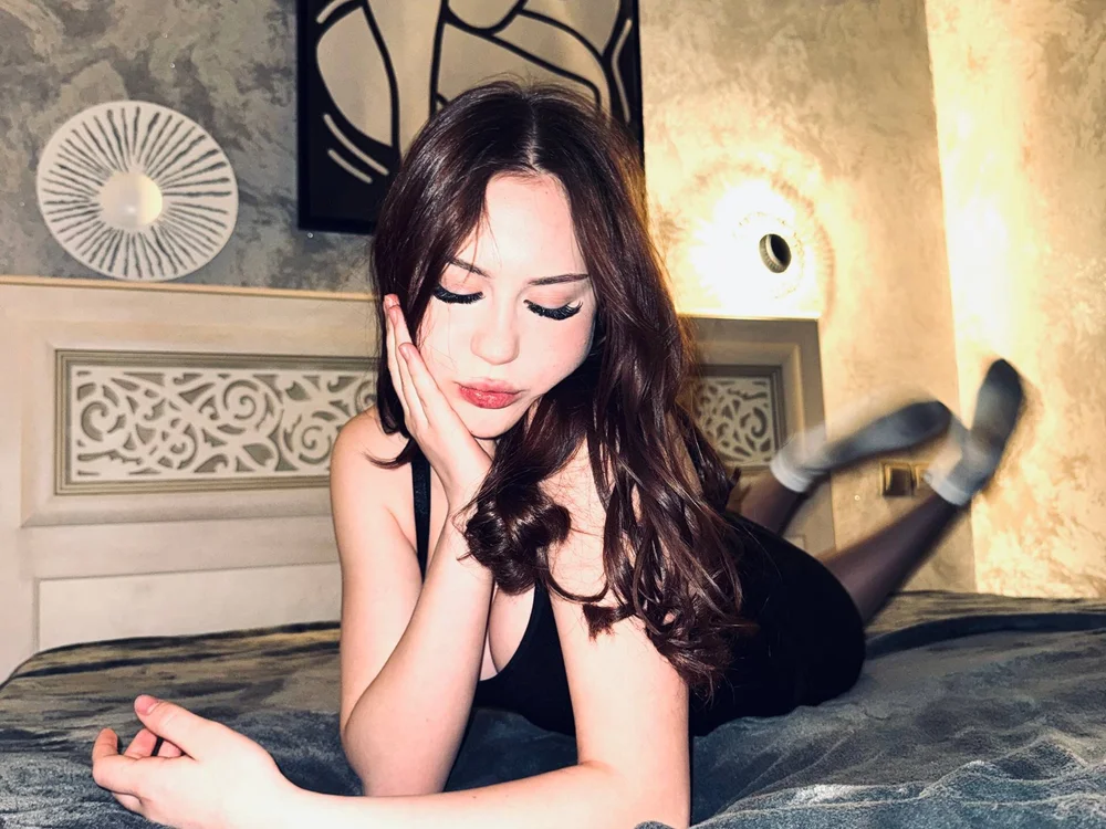 Bella-Vane's Offline Chat Room