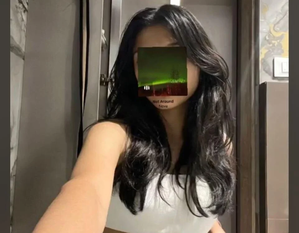 Tanvidarling's Offline Chat Room