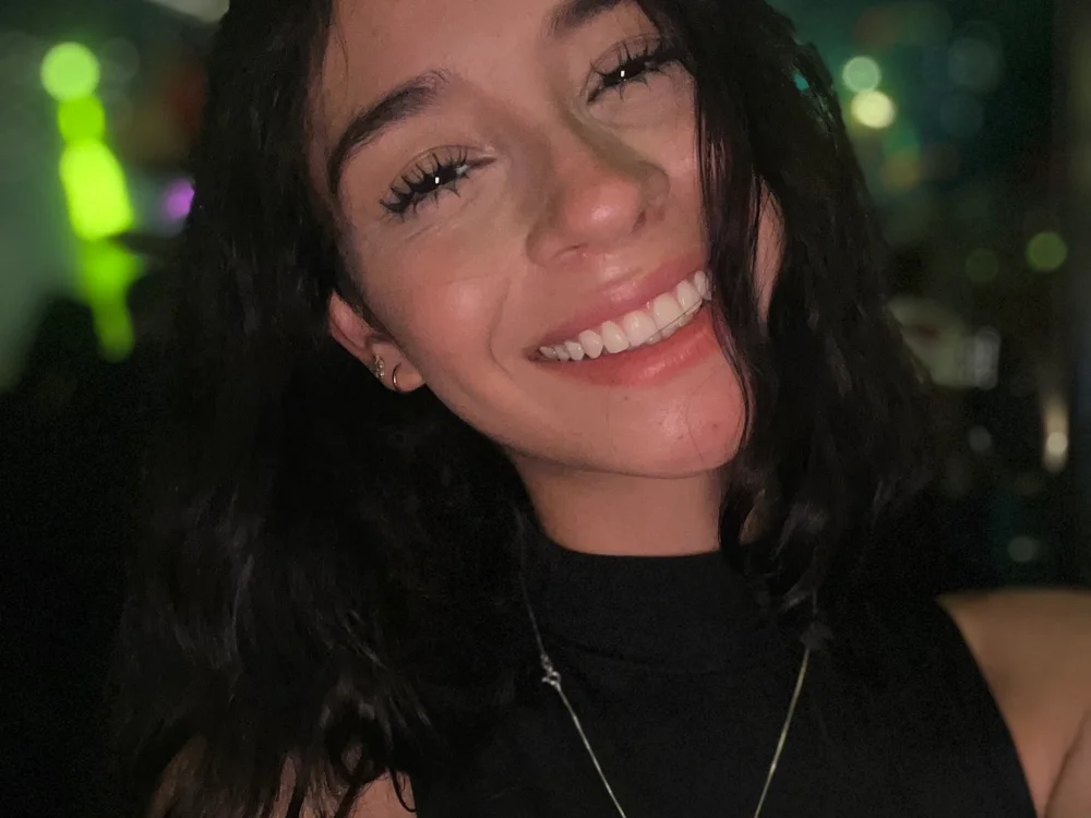 Soy_Ania_Sweet Adlı Modelin Çevrimdışı XXX Sohbeti