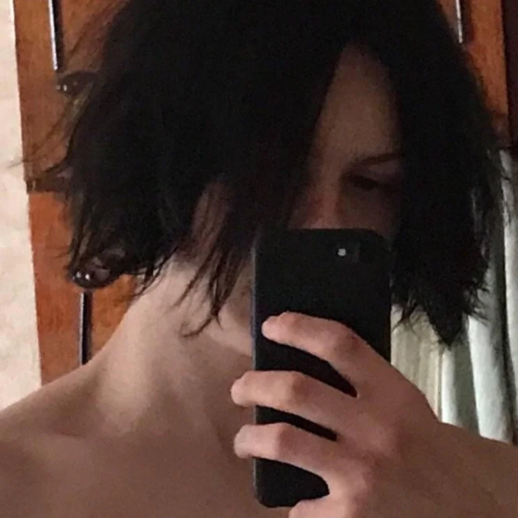 6horyn9 Offline XXX-chat