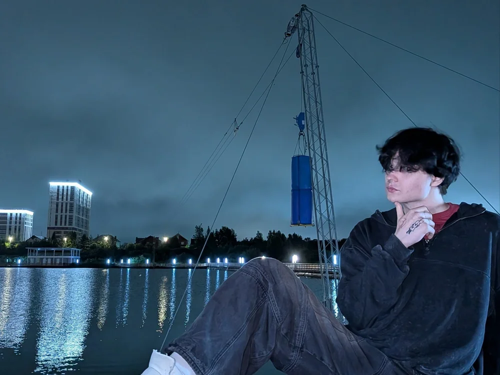 Gothic_Tom_ offline XXX-chat