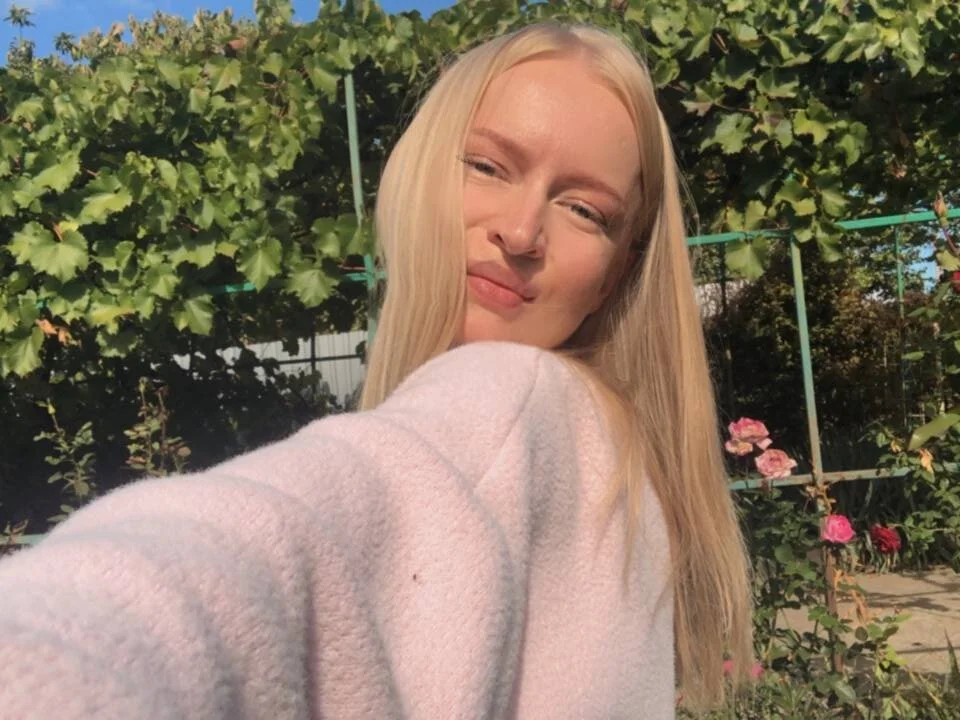 JaneBlazen Offline XXX chat