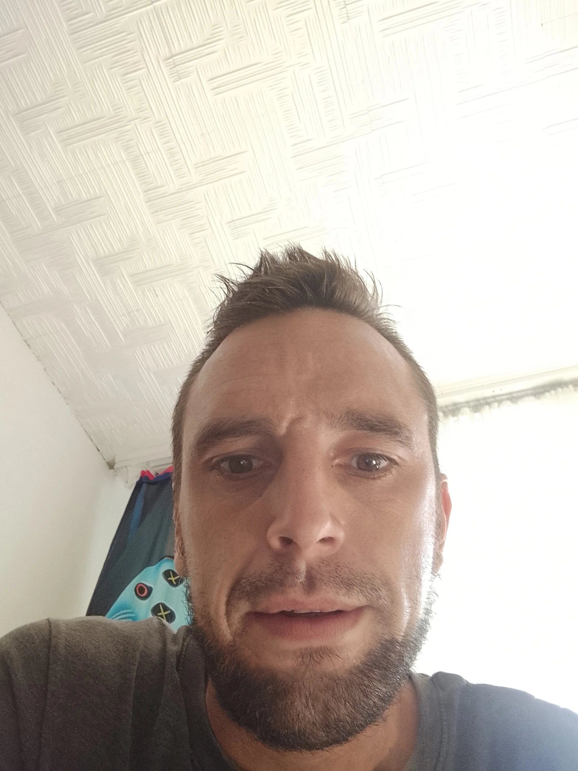 Tihhhijhuijb