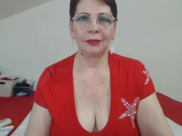 sexygranyR's Offline XXX Chat