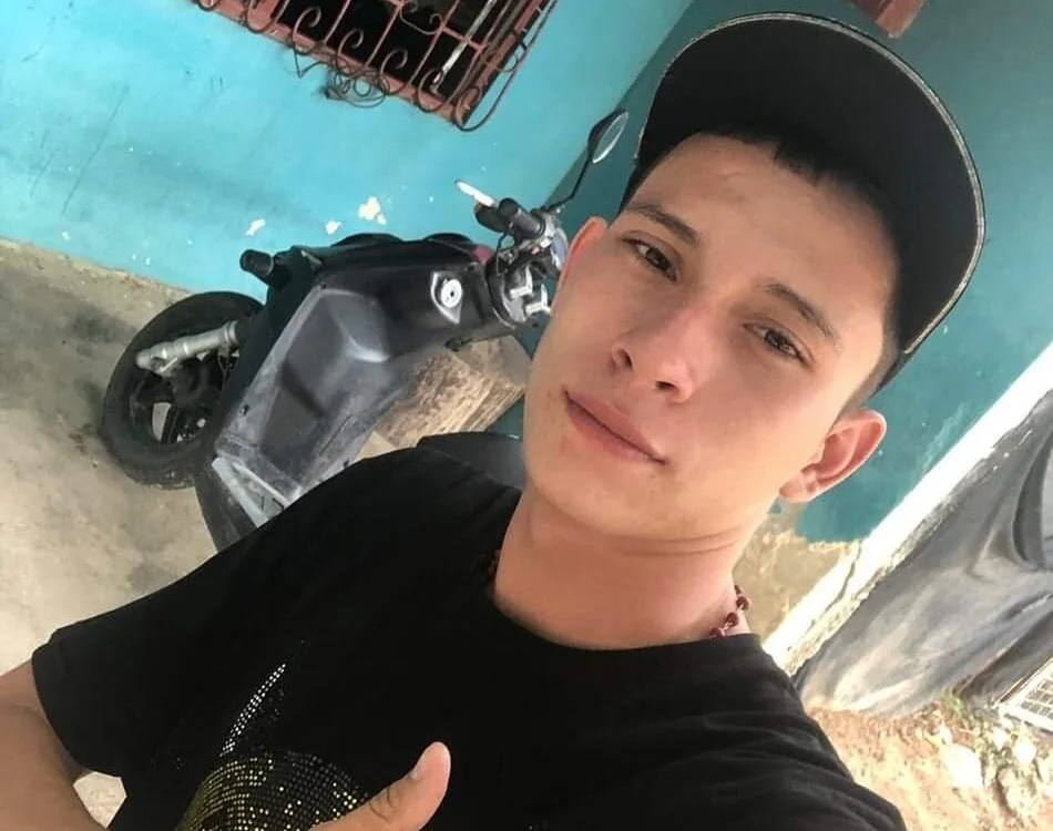 ห้องแชทออฟไลน์ของ Daniel_marquez27