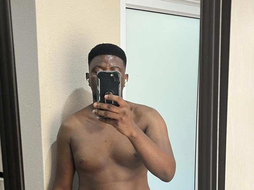 Dynamite_cums_in_size_2 offline XXX-chat