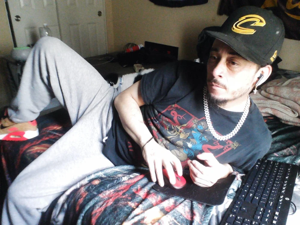 bigclapperballs' Offline XXX Chat