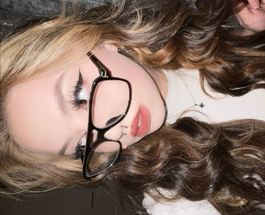 Golden_cat Obrolan XXX Offline