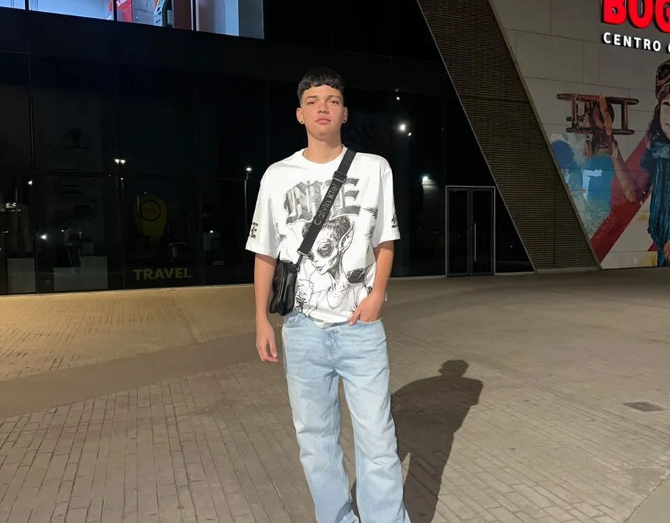 AlejoBussnek Offline XXX-chat