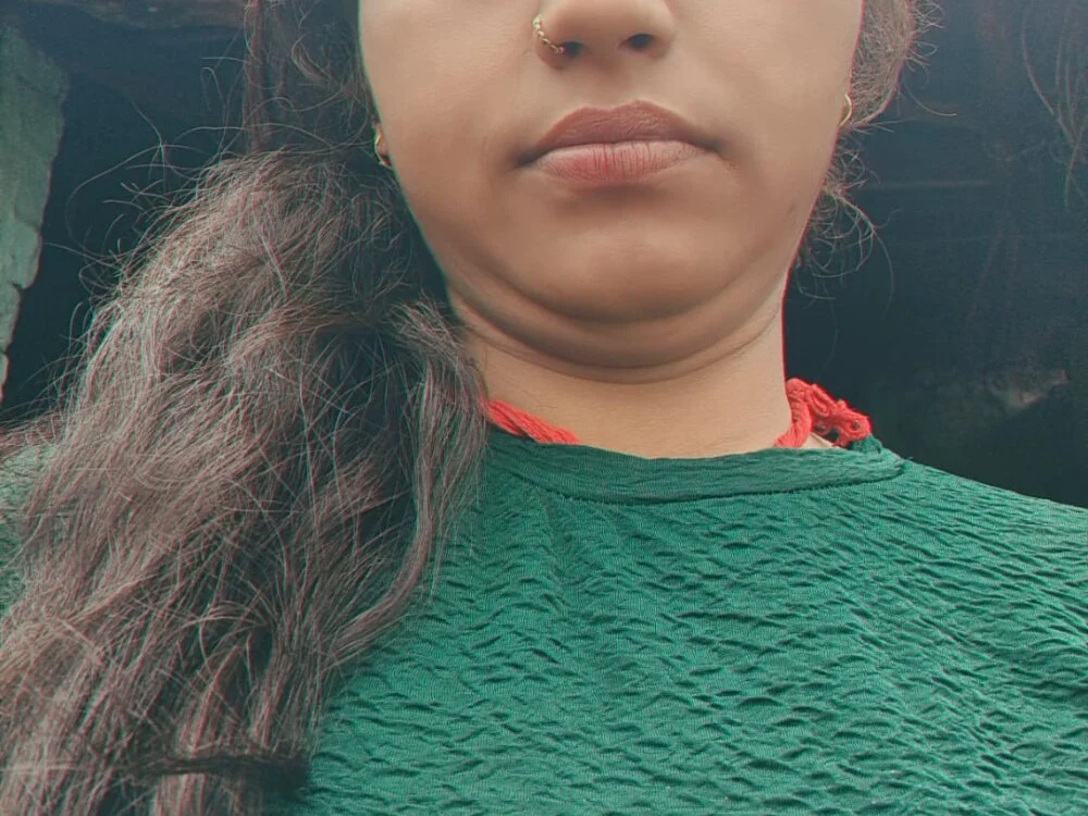 Madhu_cute Obrolan XXX Offline