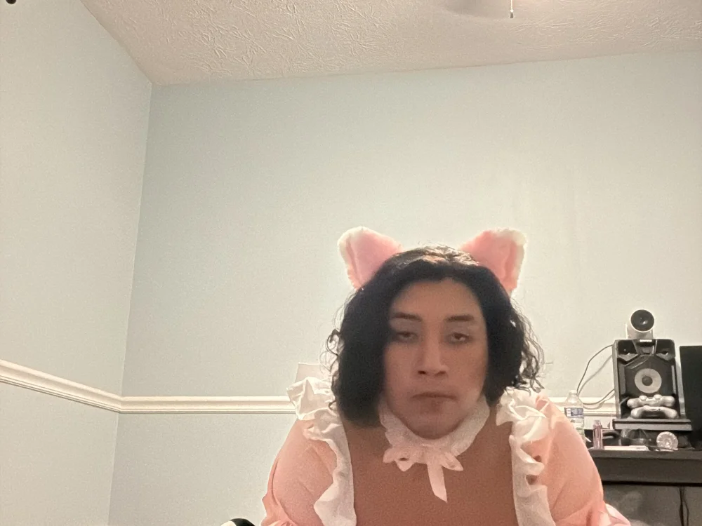Emilywt01's Offline Chat Room