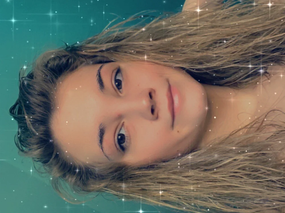 Lexy_Belle18's Offline Chat Room