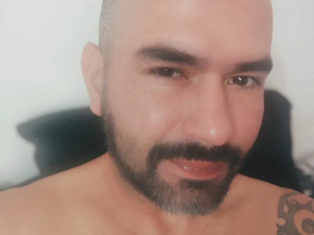 hairyandbigmann: офлайн-секс-чат