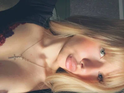 cutieblondyy