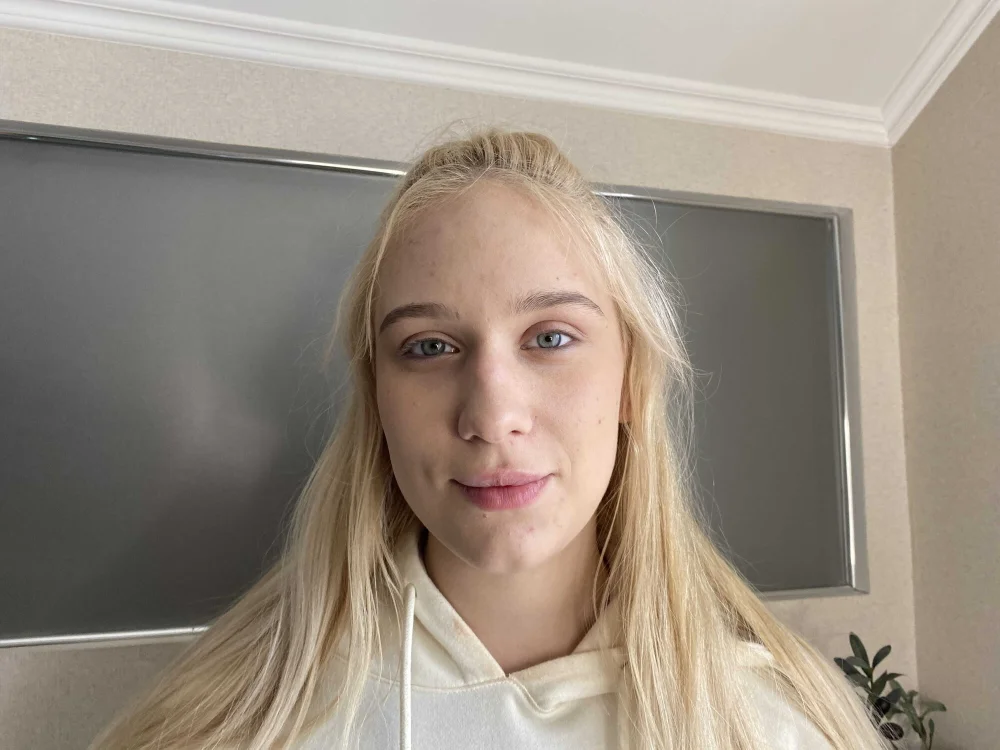 DeloraVoss' Offline Chat Room