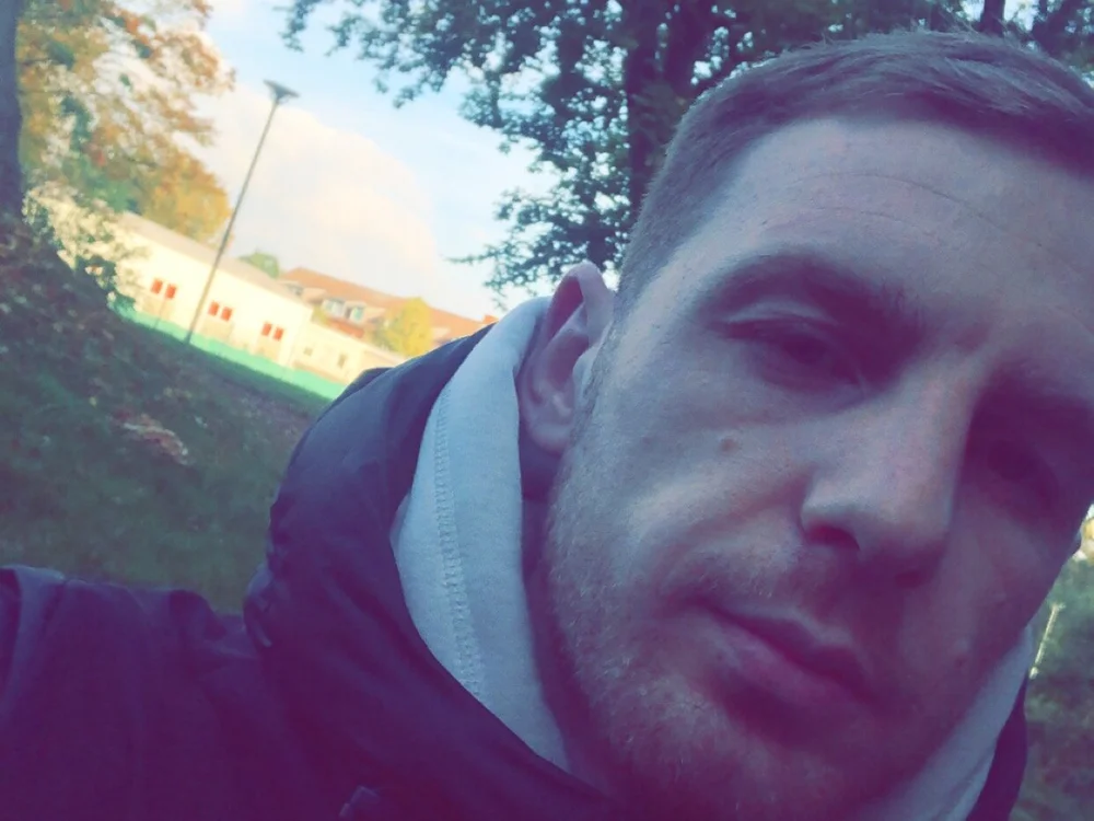 Andrea961231 offline XXX-chat