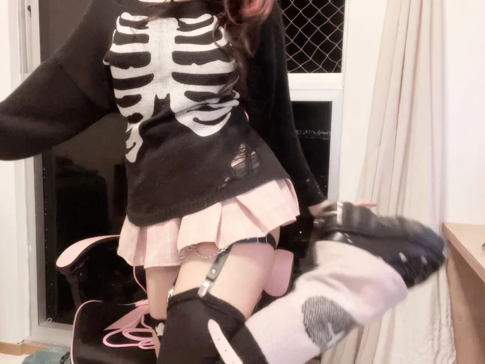 SluttKittyy's Offline Chat Room