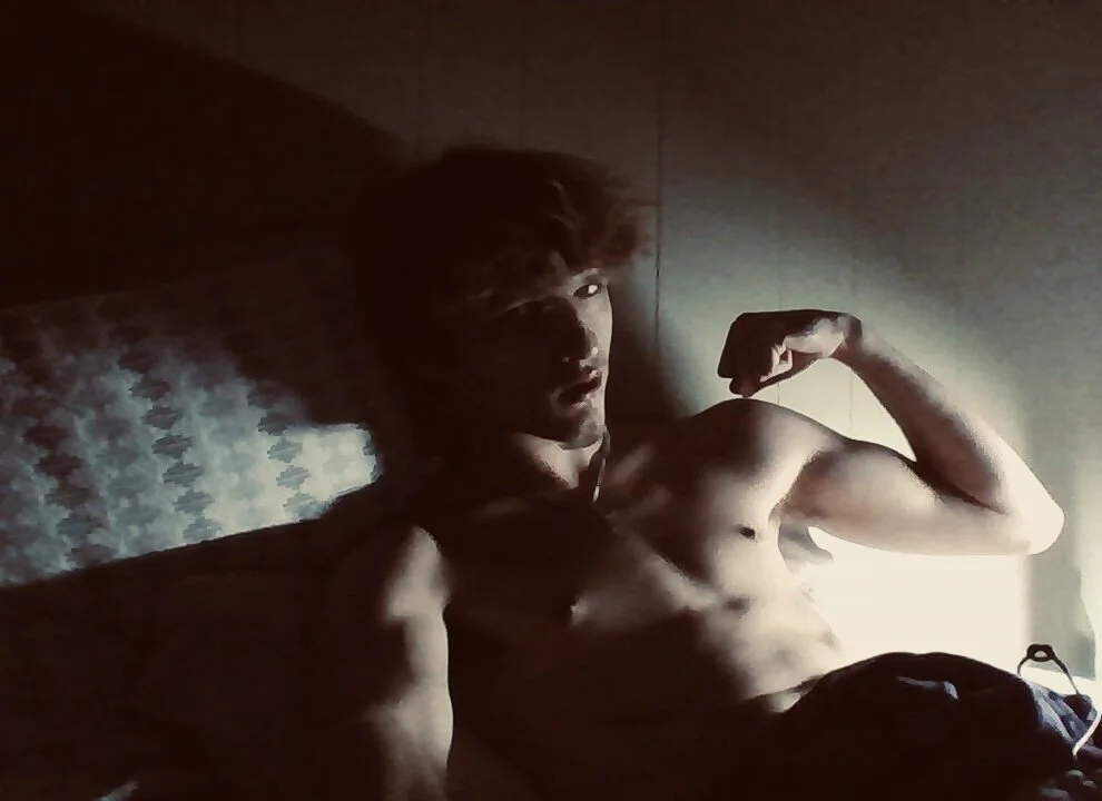 Offline XXX chat bennyhudson1