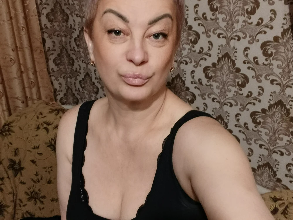 Bastet422111 offline XXX-chat