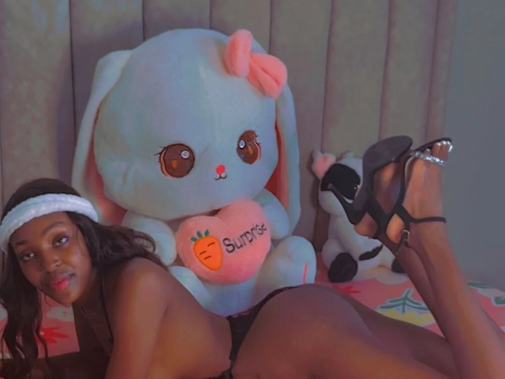 coco-belan Offline XXX chat