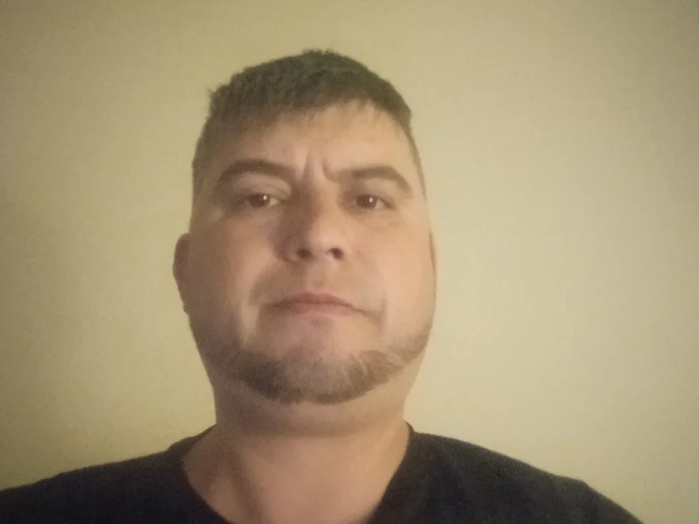 ovidiuvas' Offline XXX Chat