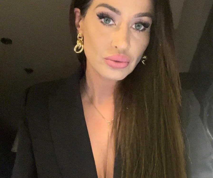 Noellesmfc's Offline XXX Chat