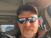 Dadbod74's Offline Chat Room
