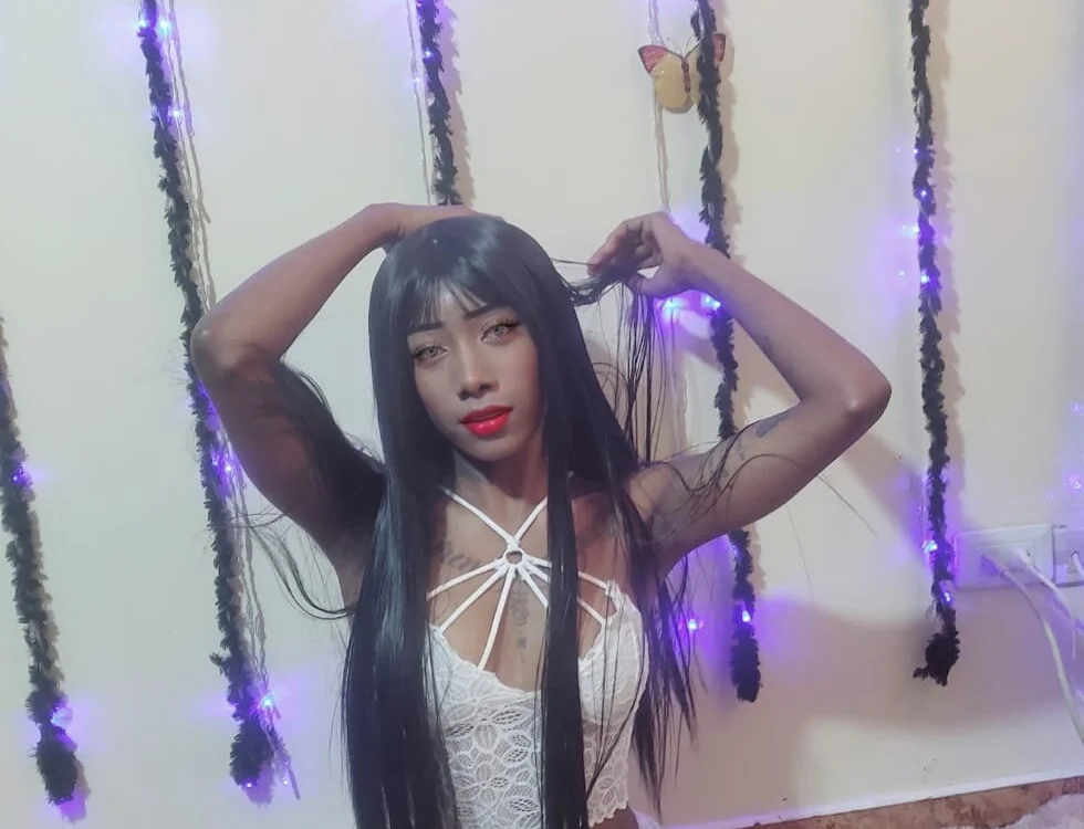 rosahots__1's Offline Chat Room