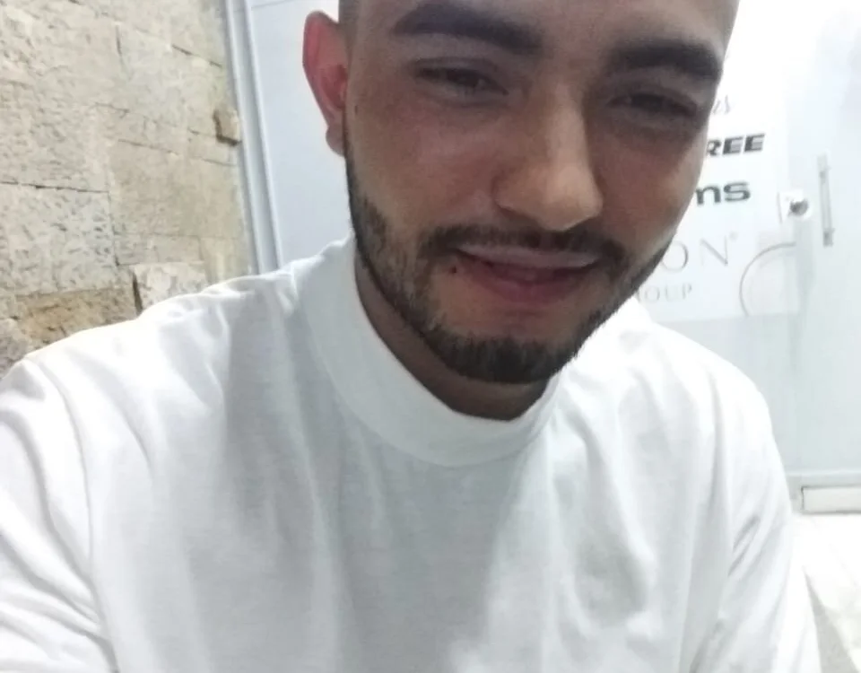 Evans_070's Offline Chat Room