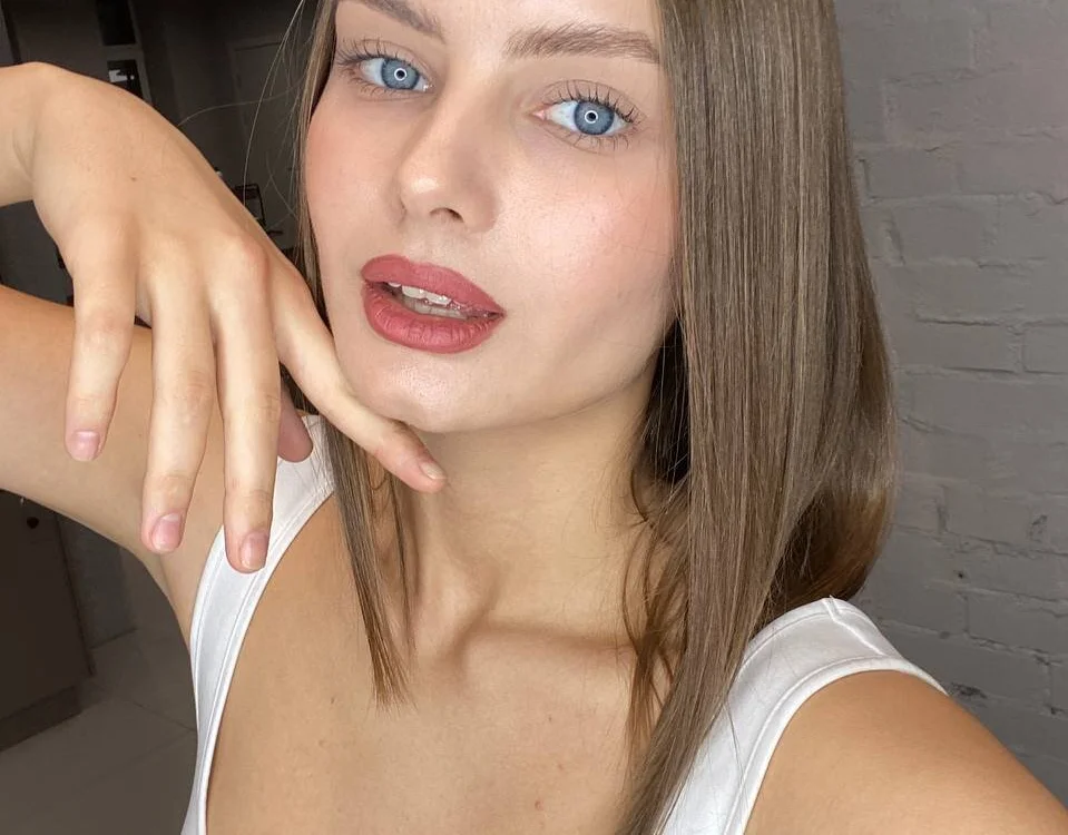 Art_mia's Offline XXX Chat