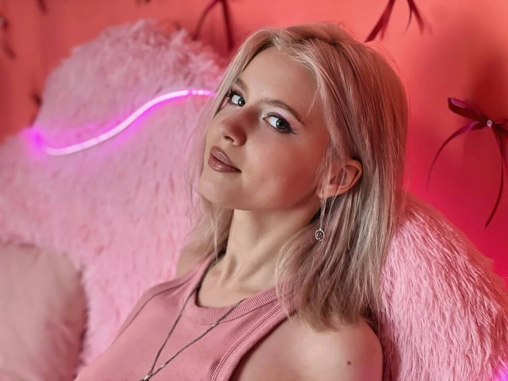 LeonaStane offline XXX-chatje