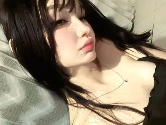 Isla_rosee18 offline XXX-chatje