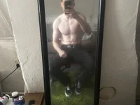 bigwhitemeat69's Offline XXX Chat