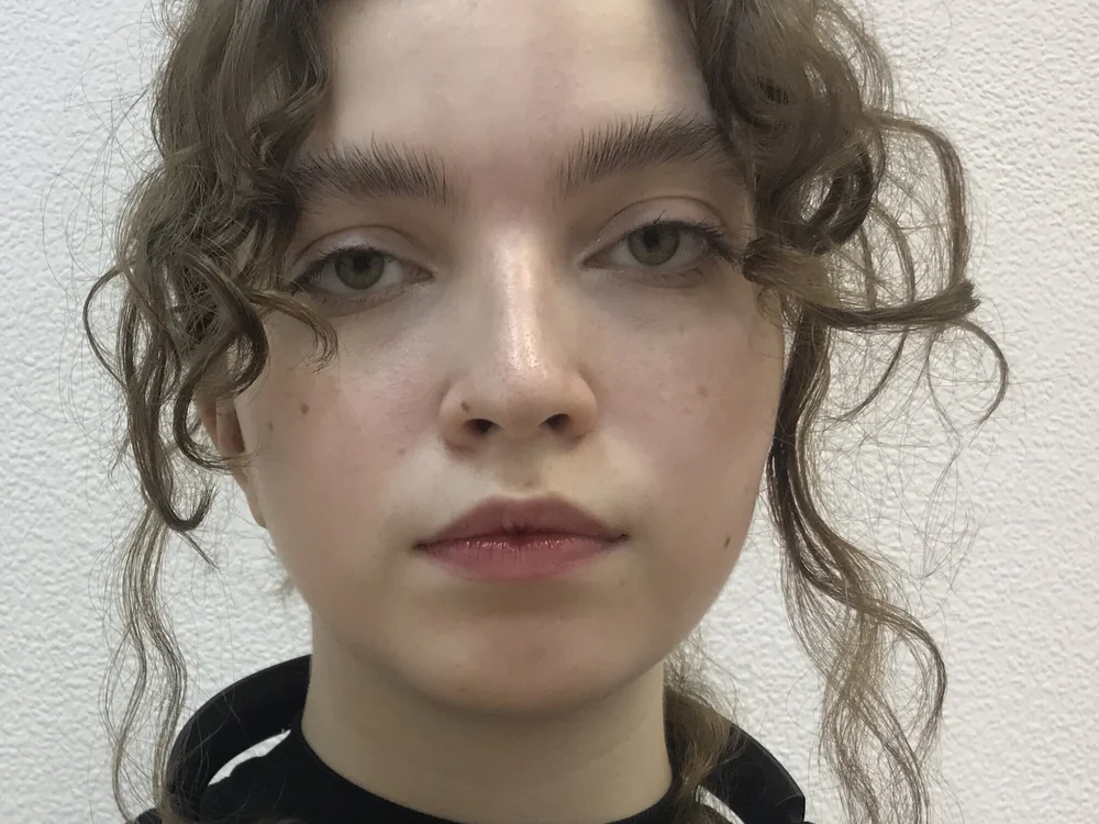 ClaraWaters Adlı Modelin Çevrimdışı Sohbet Odası